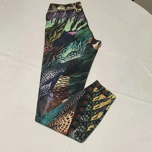 NIKE DRI-FIT Women’s Active Wear, Leggings. PEACOCK Design❣️Size L. NWOT - Picture 4 of 4